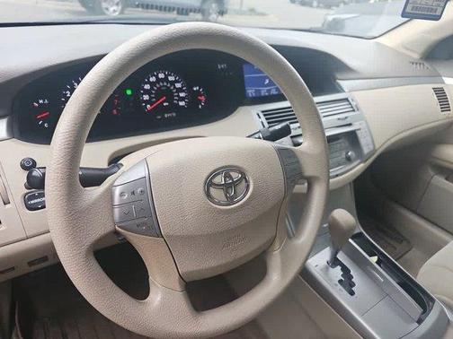 2009 Toyota Avalon XL