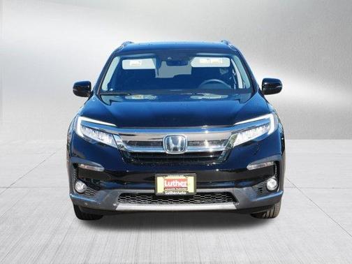 2022 Honda Pilot Touring 7-Passenger