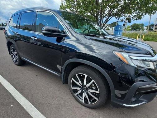 2022 Honda Pilot Touring 7-Passenger