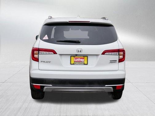 2022 Honda Pilot Touring 7-Passenger