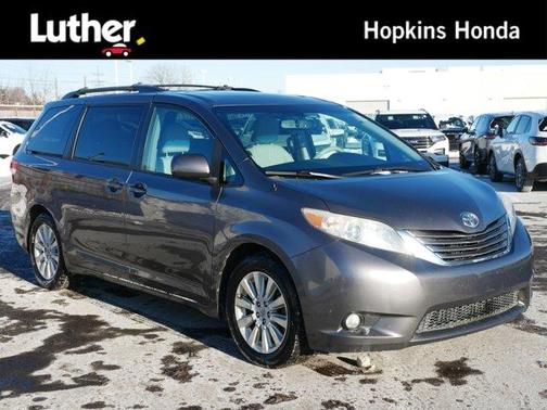 2014 Toyota Sienna XLE
