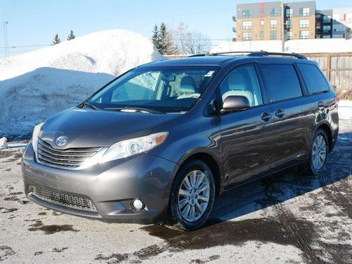 2014 Toyota Sienna XLE