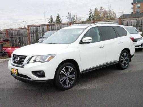 2017 Nissan Pathfinder Platinum