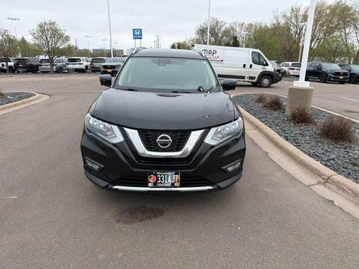 Magnetic Black 2018 Nissan Rogue SL