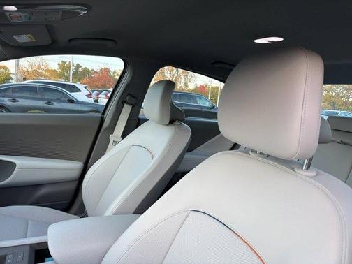 2025 Hyundai IONIQ 6 SEL