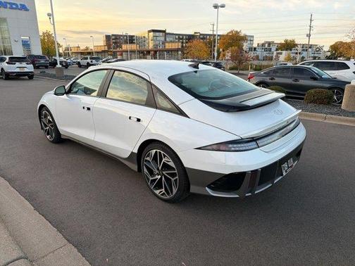 2025 Hyundai IONIQ 6 SEL