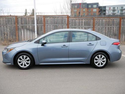 CELESTITE 2022 Toyota Corolla LE