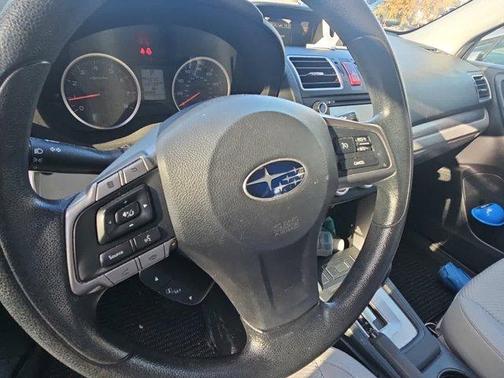 2016 Subaru Forester 2.5i