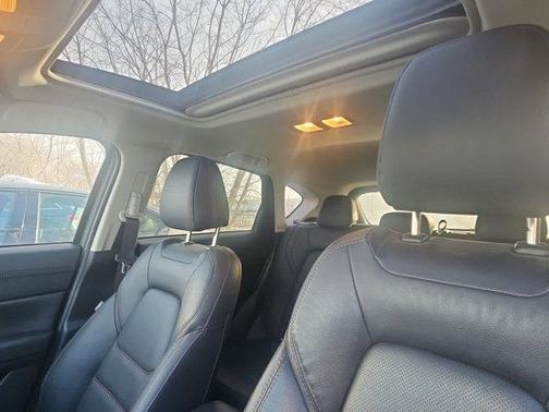 2023 Mazda CX-5 2.5 S Preferred Package