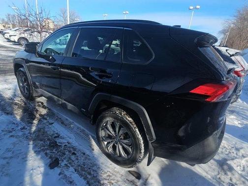 2023 Toyota RAV4 Hybrid XLE Premium