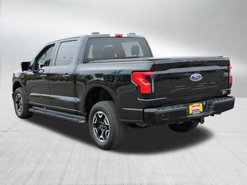 2023 Ford F-150 Lightning XLT