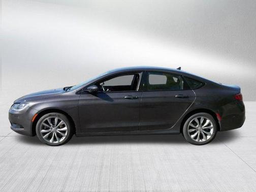 2016 Chrysler 200 S