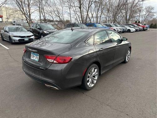 2016 Chrysler 200 S