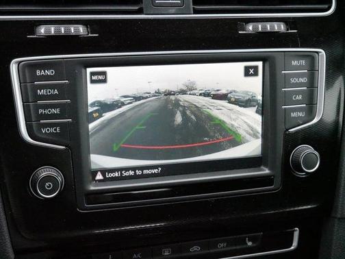 2017 Volkswagen Golf GTI S 4-Door