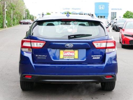 2017 Subaru Impreza 2.0i Premium
