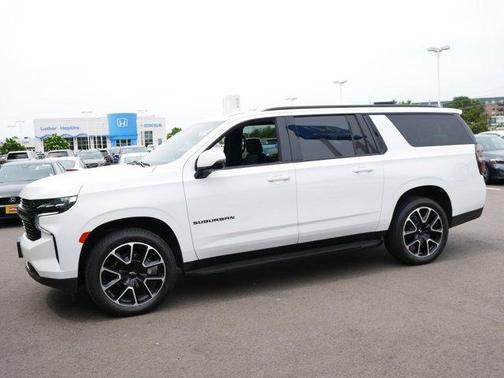 2023 Chevrolet Suburban RST