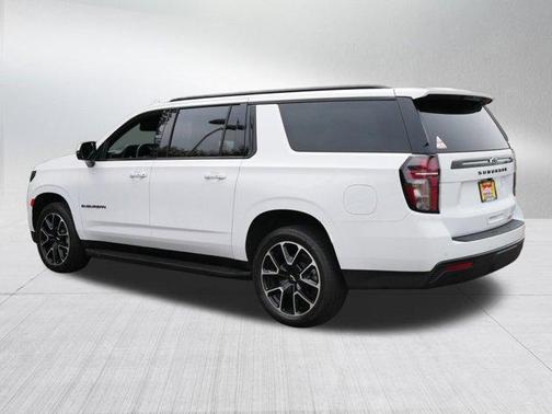2023 Chevrolet Suburban RST