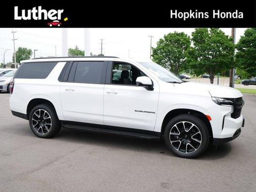 2023 Chevrolet Suburban RST