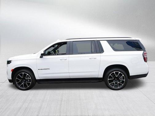 2023 Chevrolet Suburban RST