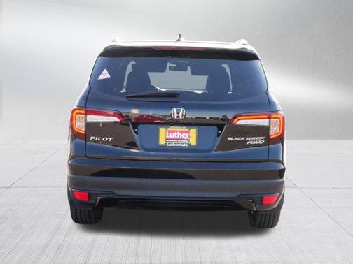 2022 Honda Pilot Black Edition