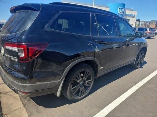2022 Honda Pilot Black Edition
