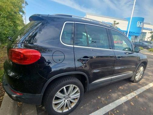 2016 Volkswagen Tiguan SE