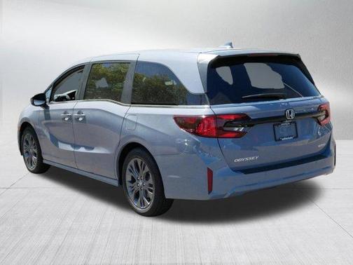Sonic Gray Pearl 2026 Honda Odyssey Touring