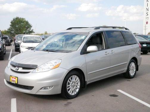 2009 Toyota Sienna XLE