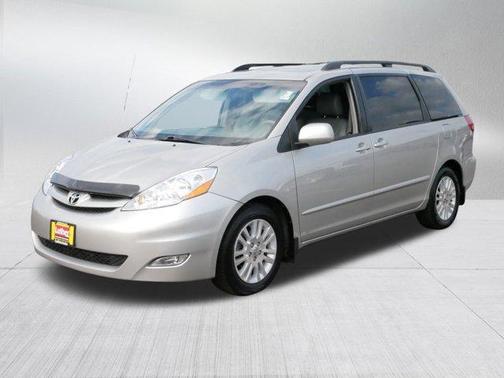 2009 Toyota Sienna XLE