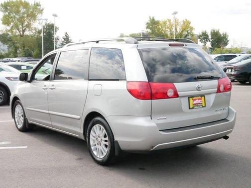 2009 Toyota Sienna XLE