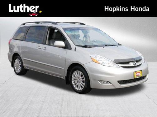 2009 Toyota Sienna XLE