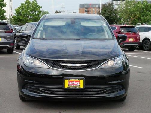 2017 Chrysler Pacifica Touring