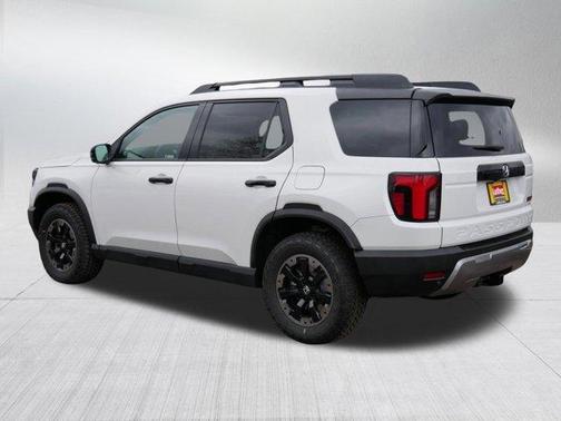 Platinum White Pearl 2026 Honda Passport TrailSport Elite