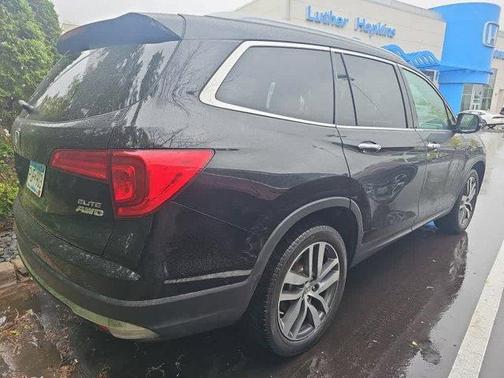 2017 Honda Pilot Elite