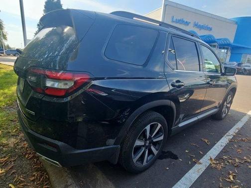2023 Honda Pilot Touring
