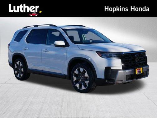 Platinum White Pearl 2026 Honda Pilot Touring