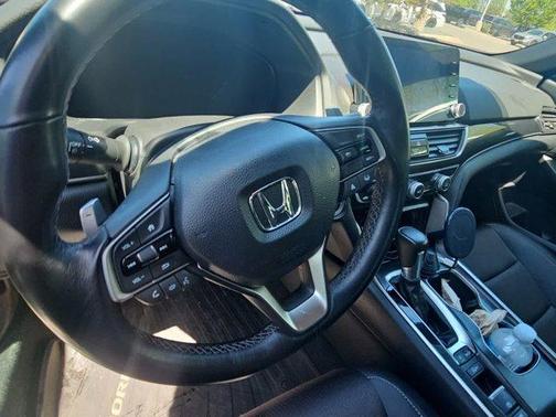 Platinum White Pearl 2022 Honda Accord Sport 1.5T