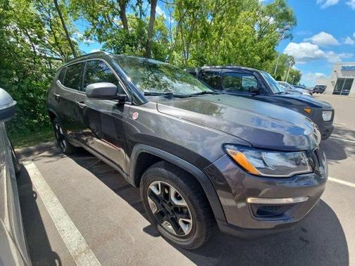 Granite Crystal Clearcoat Metallic 2018 Jeep Compass Trailhawk