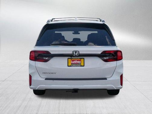 Platinum White Pearl 2026 Honda Odyssey EX-L