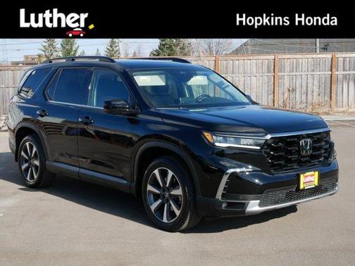 Crystal Black Pearl 2024 Honda Pilot Elite
