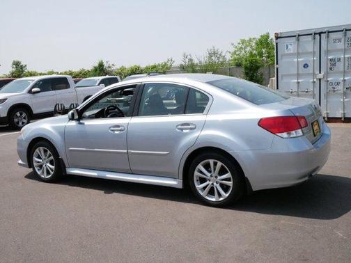 2013 Subaru Legacy 2.5i Premium
