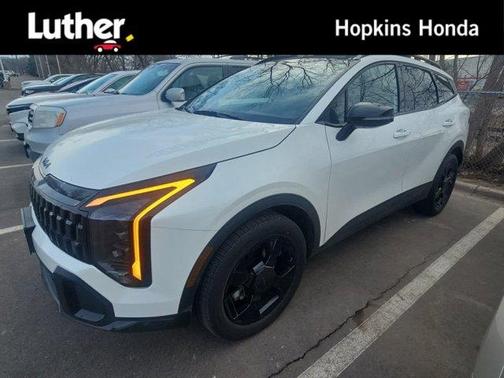 Snow White Pearl 2026 Kia Sportage Hybrid X-LINE