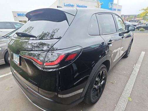 Crystal Black Pearl 2024 Honda HR-V Sport