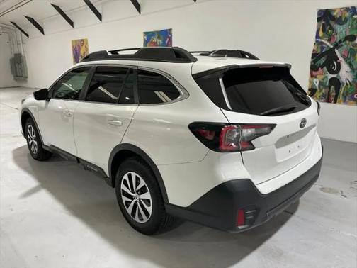 2022 Subaru Outback Base