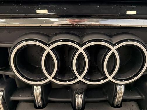 2024 Audi Q8 Premium 55 TFSI quattro
