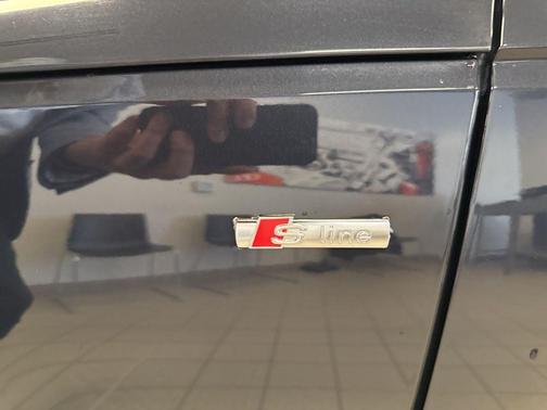 2018 Audi A4 2.0T Premium Plus