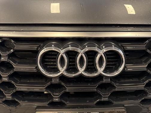 2024 Audi Q5 Premium 45 TFSI S line quattro