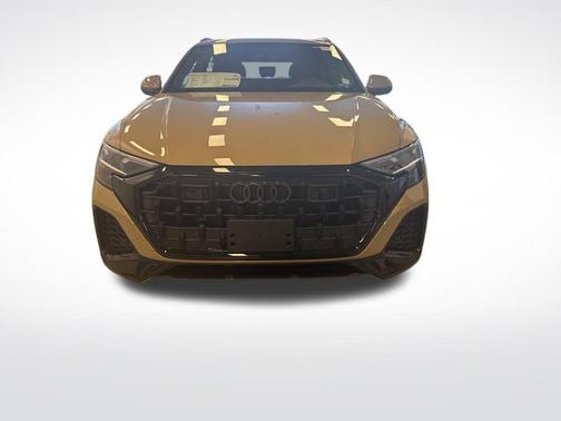 2025 Audi Q8 55 Premium