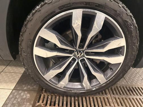 2022 Volkswagen Atlas 3.6L SEL Premium R-Line