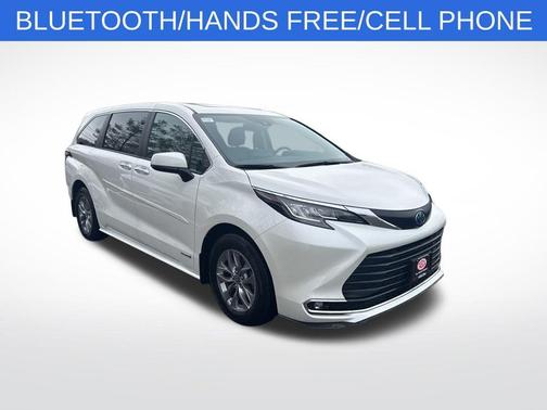 2021 Toyota Sienna XLE